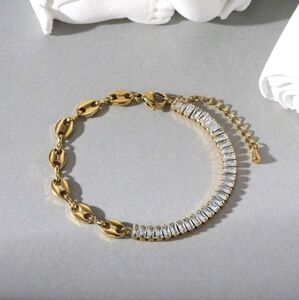 💛💛NEW💛💛 ELEGANT!! SS Half Rectangle CZ's and Half Gucci Link Bracelet